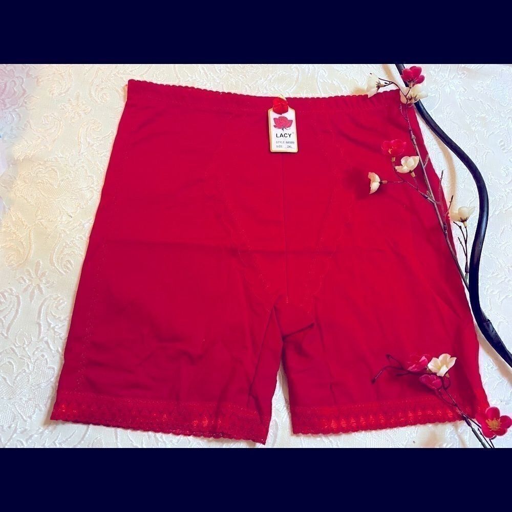 Lacy high waisted seamless shorts tummy control